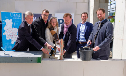 Grundstein für neues Haus für Kinder, Jugendliche und Familien in Gerresheim gelegt