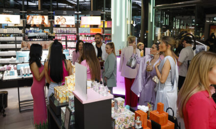 DOUGLAS feiert die offizielle Eröffnung des neuen Flagship-Stores in Düsseldorf