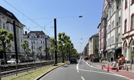 Start Tempo 30 und Radfahrstreifen auf der Luegallee