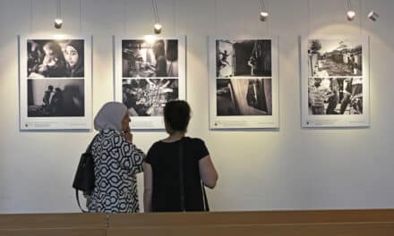 “Fotografie und Flucht” — Erol Gurian stellt sein Werk in der Johanneskirche vor