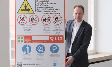 70 neue Schilder warnen vor Gefahren des Badens im Rhein