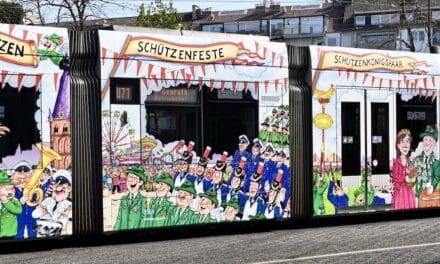 Mit dem größten Fahrgeschäft zur Kirmes und zurück