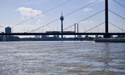 Nächtliche Sperrungen der Oberkasseler Brücke