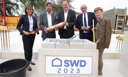 Grundsteinlegung für klimabewusstes SWD-Mehrfamilienhaus an der Hansaallee