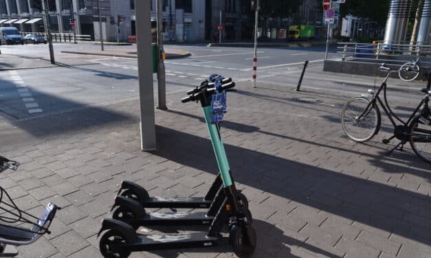 Überraschende Erkenntnis: E‑Scooter gelten als Fahrrad und benötigen ein Fahrradticket