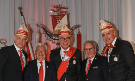 Ehrenabend der Prinzengarde der Stadt Düsseldorf — Ein Abend voller Ehrungen und Tradition
