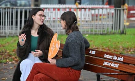 Zwölf ZUHÖR.Bänke fördern künftig das menschliche Miteinander in Düsseldorf