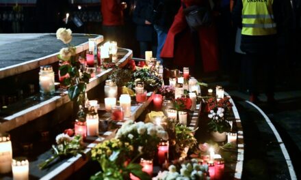 Licht der Hoffnung: Jüdische Gemeinde Düsseldorf gedenkt der Opfer des Terrorangriffs auf Israel