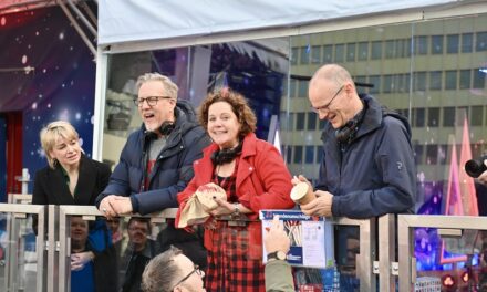 Das WDR 2 Weihnachtswunder startet mit glanzvoller Übertragung vom Gustaf-Gründgens-Platz
