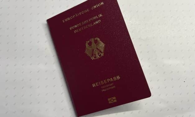 Digitale Fotos für Personalausweise und Reisepässe