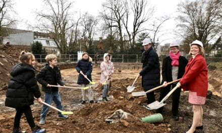 Baustart an der Düsseltaler Brehmschule