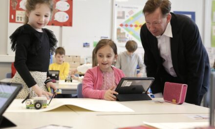 Digitalisierung an Düsseldorfer Schulen schreitet voran