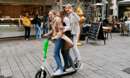 E‑Scooter-Aktionstag in Düsseldorf: Verkehrswacht informiert über sichere Nutzung