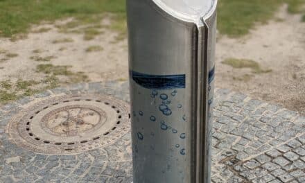 Zwei Trinkbrunnen im Stadtbezirk 7 werden in Betrieb genommen