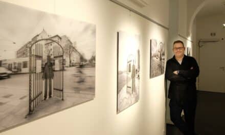 Sonderausstellung “DAS WAR HIER. Düsseldorfer Gedenkzeichen im öffentlichen Raum”