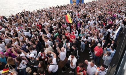 Rund 16.000 Zuschauer in der Fan Zone Burgplatz und beim Public Viewing