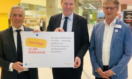Stadtsparkasse unterstützt die Sonntagsöffnung der Zentralbibliothek
