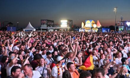 Über 20.000 Zuschauer: Euphorie in Düsseldorfer Fan Zones bei Deutschland-Sieg