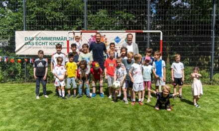 Kicken wie die Profis: Volmerswerth hat eine neue Ballspielfläche