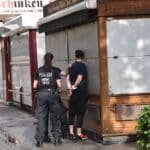 Zivilfahnder stellen Seriendieb in Pempelfort
