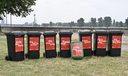 Stadtsauberkeit ist Trumpf: Wieder landeten rund 300 Tonnen Müll in den Saisontonnen am Rheinufer und Parks