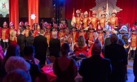 BALL INTERNATIONAL: Eine Nacht voller Glanz und Glamour im Hotel Hilton Düsseldorf