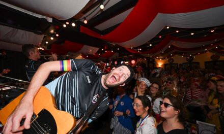 Karneval im Brauhaus: „Jeck Em Fuchs“ begeisterte zum 14. Mal