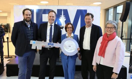 Thomas-Edison-Realschule: Einweihung des neuen Schulgebäudes
