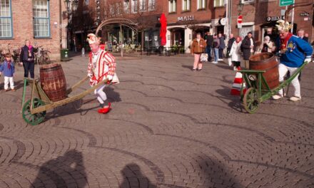 Tonnenrennen in Niederkassel: Prinzenpaar siegt im Training