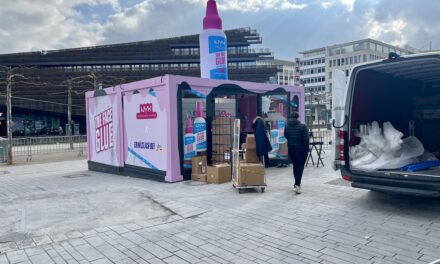 „Werbecontainer verunstalten die schönen Plätze und ein Labyrinth aus Kabelkanälen“