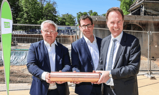 Stadtwerke Düsseldorf legen Grundstein für neuen Hochbehälter Auf der Hardt