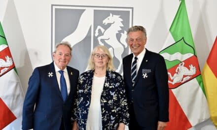 Verdienstorden des Landes Nordrhein-Westfalen für engagierte Bürgerinnen und Bürger aus Düsseldorf