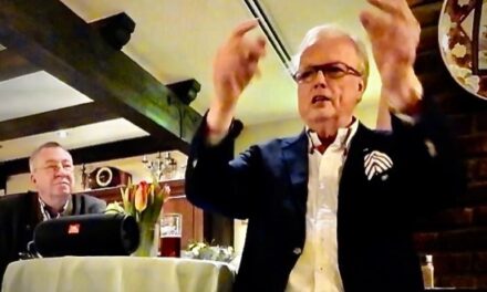 Zweites „Coach-Gespräch“ im Kaminzimmer des „Corps à la Suite“ begeistert mit Netzwerker Heribert Klein