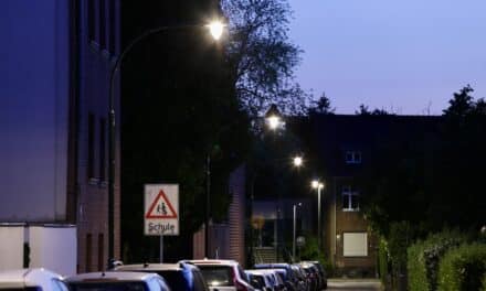 Stadt rüstet Gaslaternen in Heerdt auf LED um