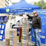 RhineCleanUp sammelte in Düsseldorf rund 270.000 Zigarettenkippen ein
