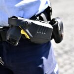 Mann randaliert in Pempelfort – Polizei setzt Distanzelektroimpulsgerät ein