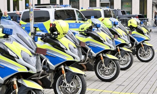Brutaler Überfall in Düsseldorf-Rath – Polizei sucht Zeugen nach Straßenraub