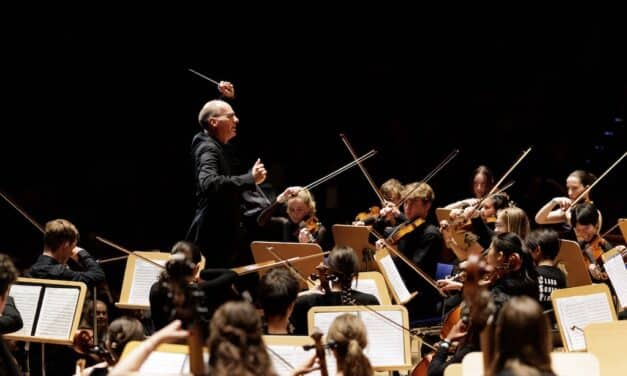 Jugendsinfonieorchester aus Chemnitz und Düsseldorf spielten in der Tonhalle