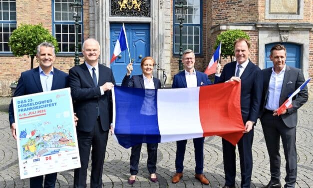 Frankreichfest 2025: Düsseldorf wird wieder zu „Petit Paris“ – Genuss, Oldtimer und Musik vom Feinsten