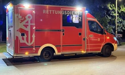 Lohausen: Fahrradfahrer bei Unfall auf der Anna-von-Krane-Straße schwer verletzt