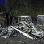 Drei Transporter bei nächtlichem Brand in Düsseldorf zerstört