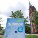 Am Kirchplatz wird erstmals ein neuer Brumisateur getestet