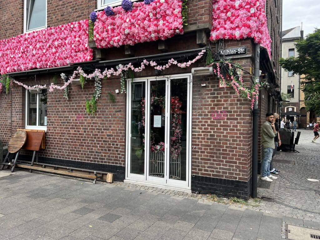 Das „Good Karma“ in der Düsseldorfer Altstadt © Lokalbüro