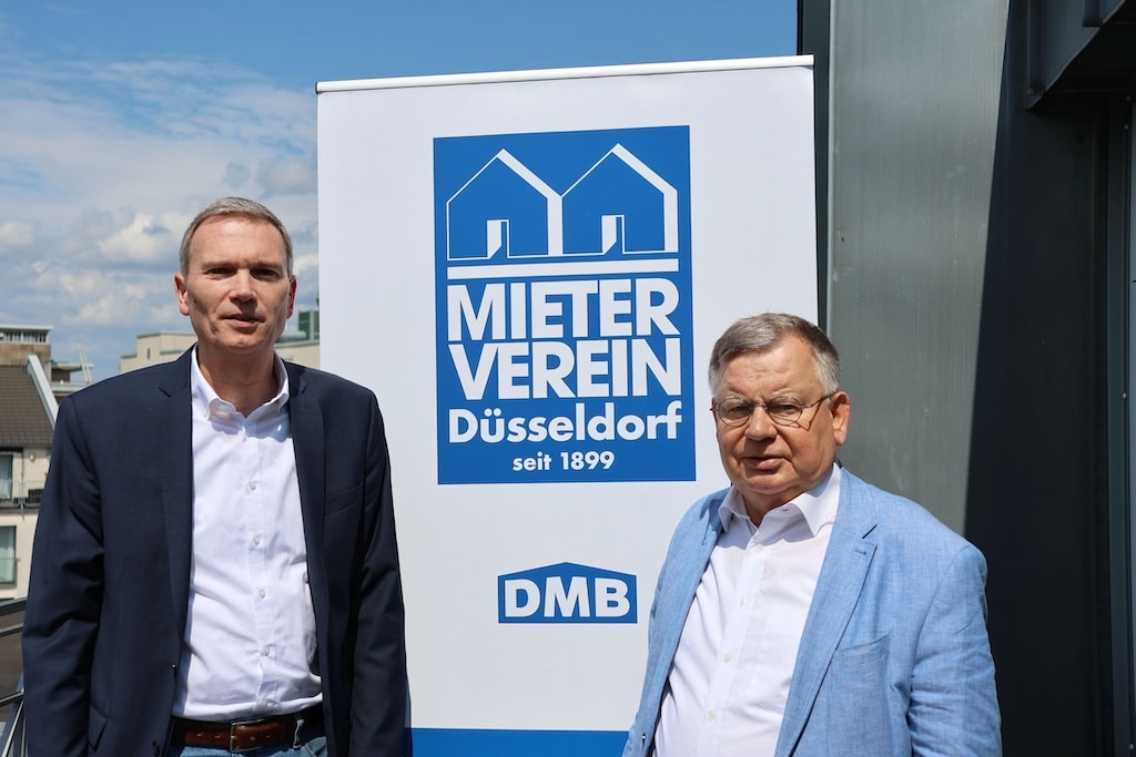 Hans-Jochem Witzke und Claus Nesemann, Geschäftsführer des Mietervereins.