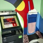 Neue Sparkassen-SB-Filiale in Pempelfort eröffnet – Moderne Technik und Kunst vereint