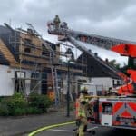 Dachstuhlbrand in Ludenberg: Feuerwehr verhindert Schlimmeres – aufwendige Nachlöscharbeiten