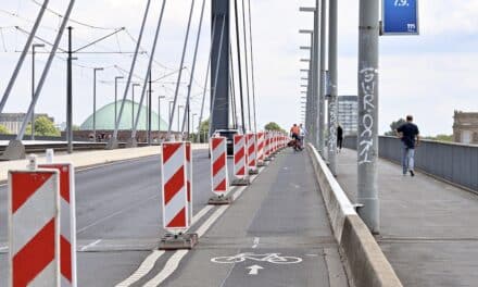 Startschuss für Geländererhöhung an der Oberkasseler Brücke – Arbeiten ab heute