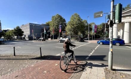 Heinrich-Heine-Allee: Wendemöglichkeit für Busse kommt