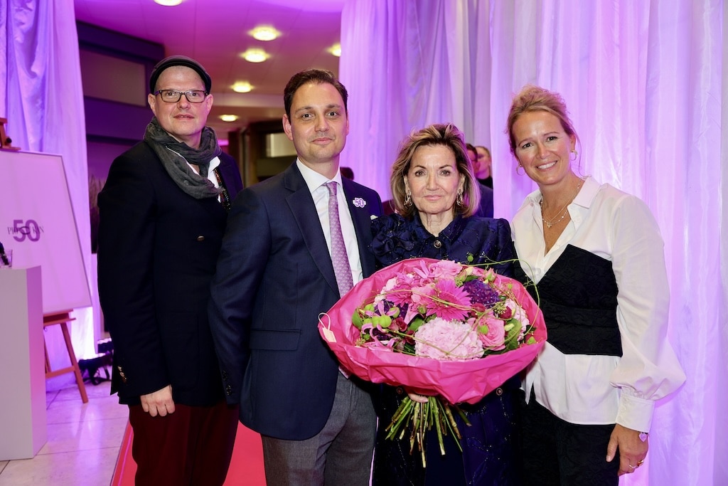 vlnr Designer Hawe Klein, Philippo Okan, Helga Okan, Atelierleiterin Mirjam Zwick © Uwe Erensmann