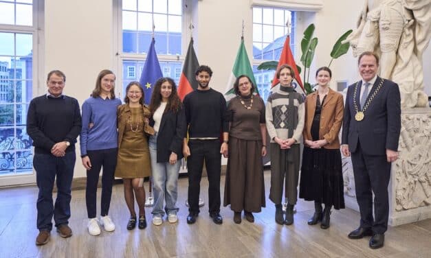 Einbürgerungsfeier im Düsseldorfer Rathaus